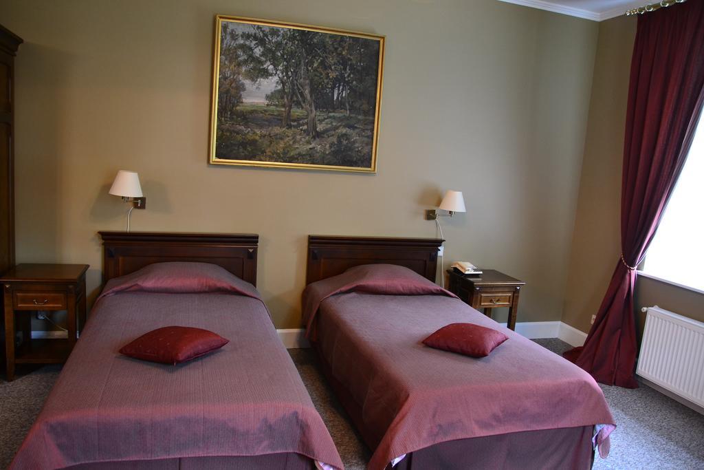 Hotel Birinu Pils Bīriņi Zimmer foto